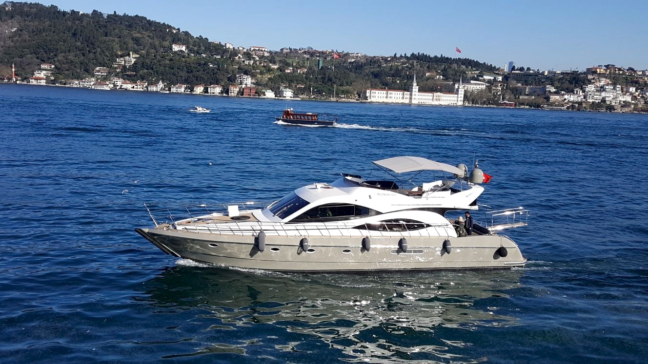 Yıl boyu yat kiralama