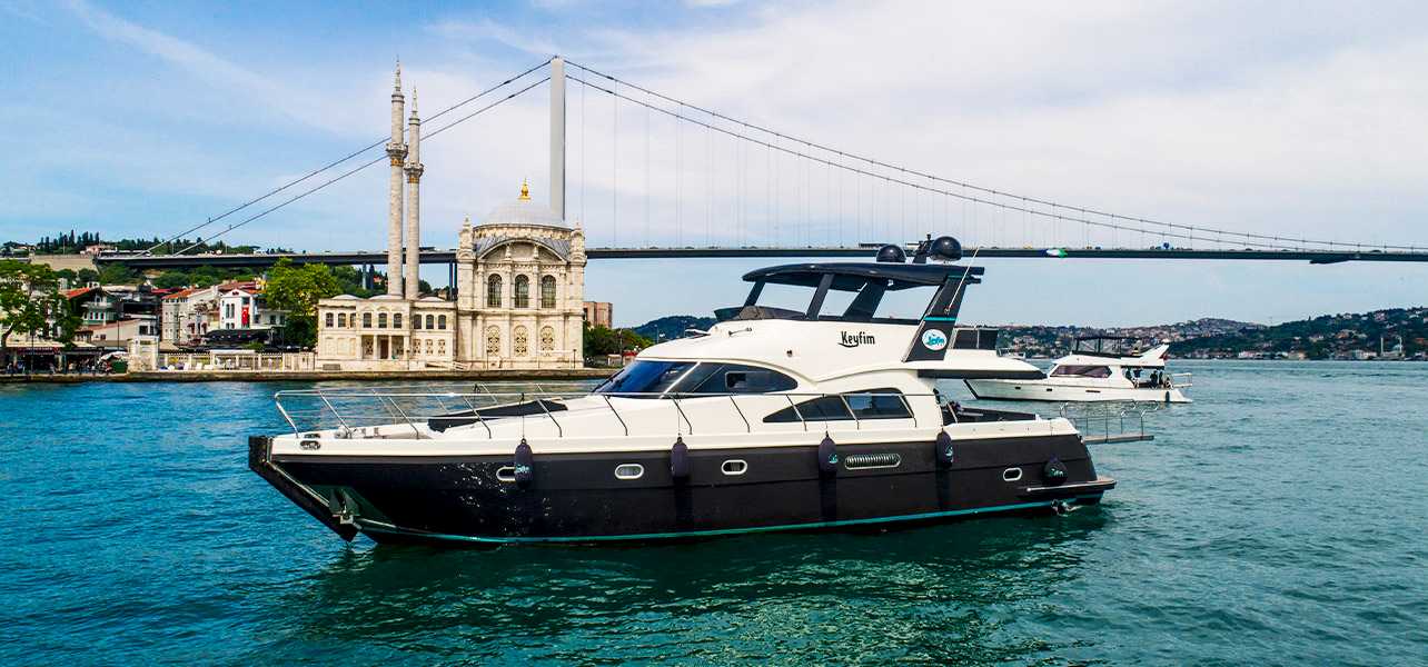 Boğaz’da yat gezisi